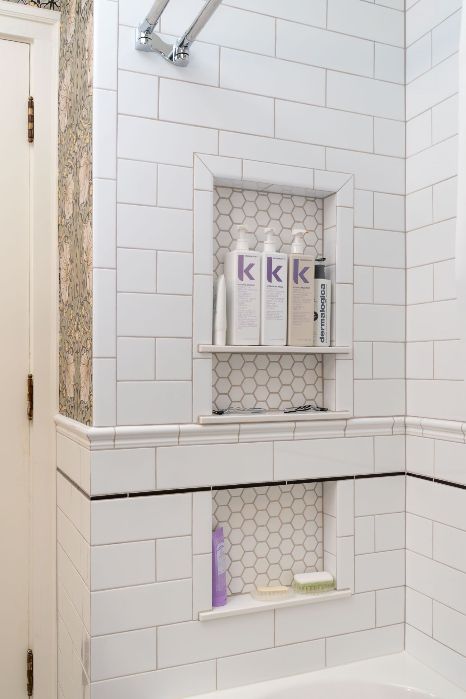 wall niche in tub/shower with delray tile in classic bathroom