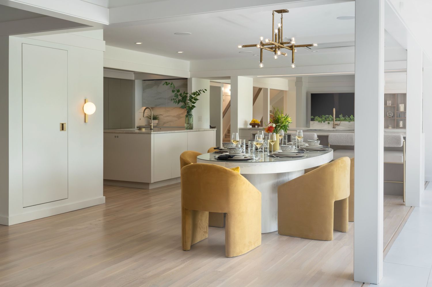 modern kitchen with hidden bar Plato Woodworks