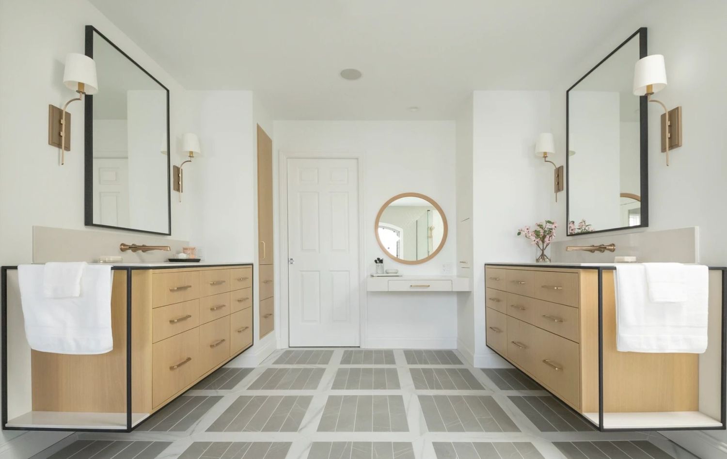 Unlock the Secrets of a Spa-Like Modern Bathroom