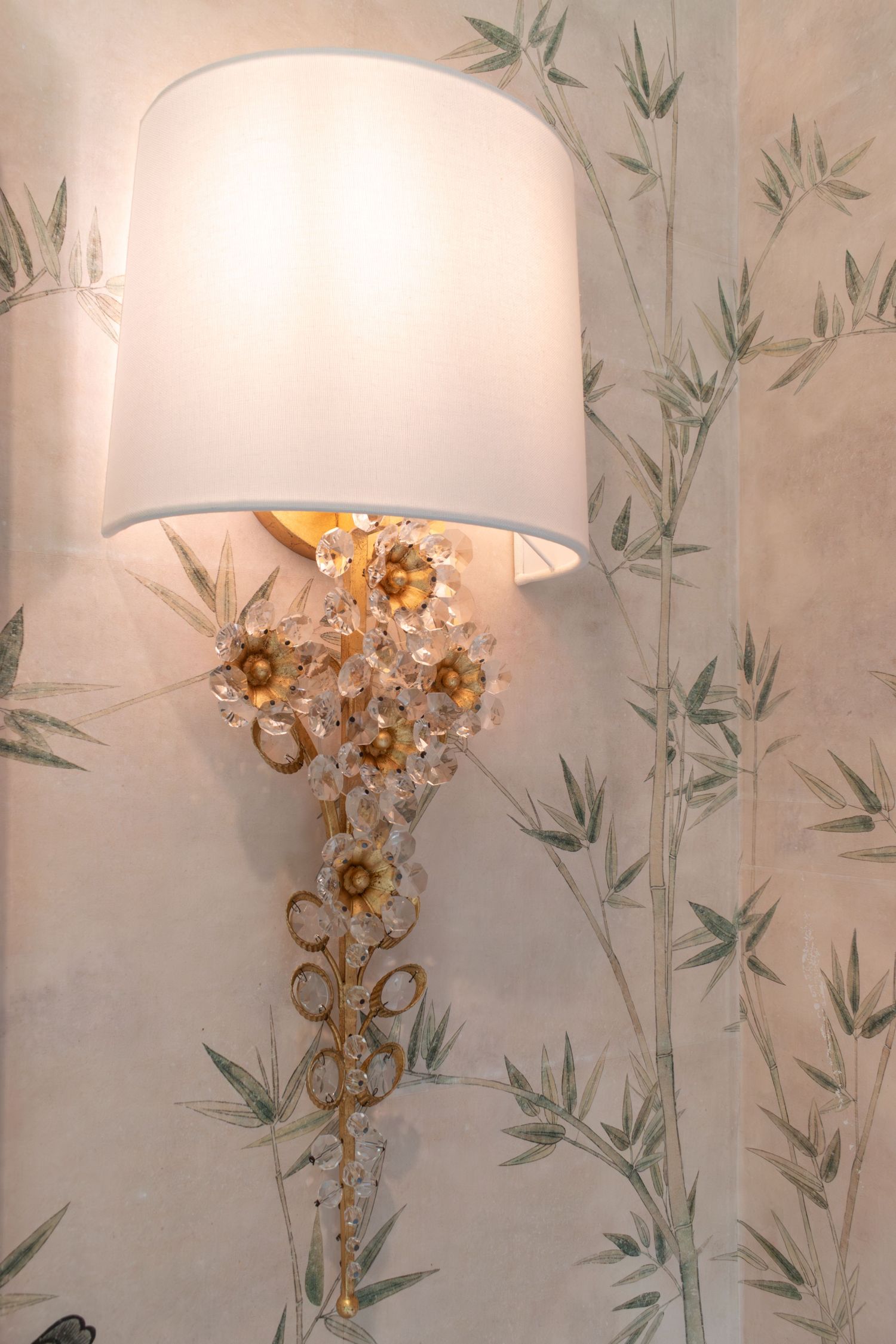 Visual Comfort Claret wall sconce