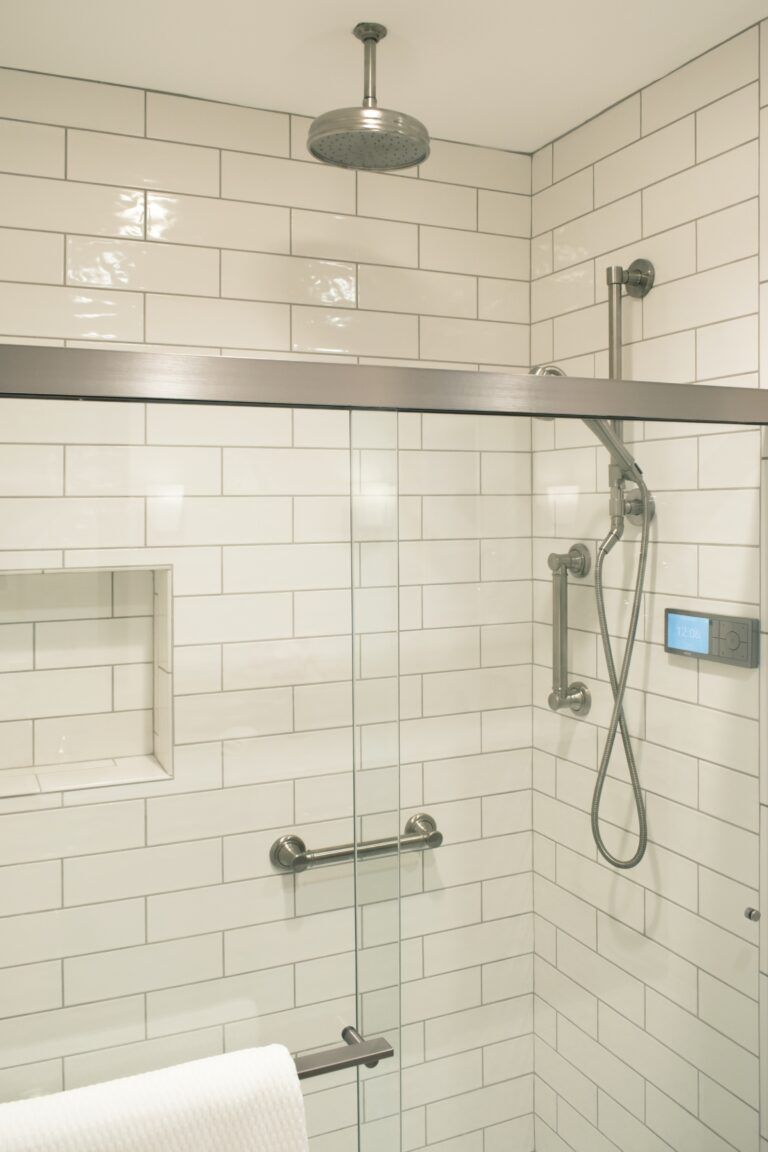 A Guide to Incorporating High-Tech Features with Style
